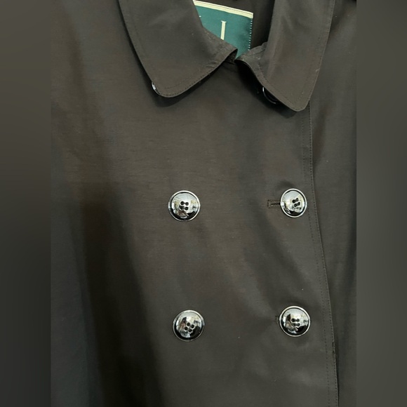 Larry Levine, Brown Double breasted Belted Water Repellent Trench Coat. - Picture 12 of 15
